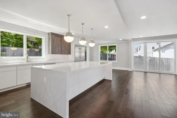 $1,599,900 | 1610 12th Street South, Arlington, VA 22204