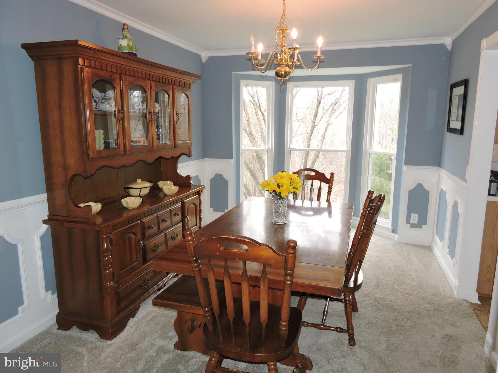 8118 Rose Haven Road Rosedale, MD 21237 - Photo 3 of 29 Acommodates large furniture