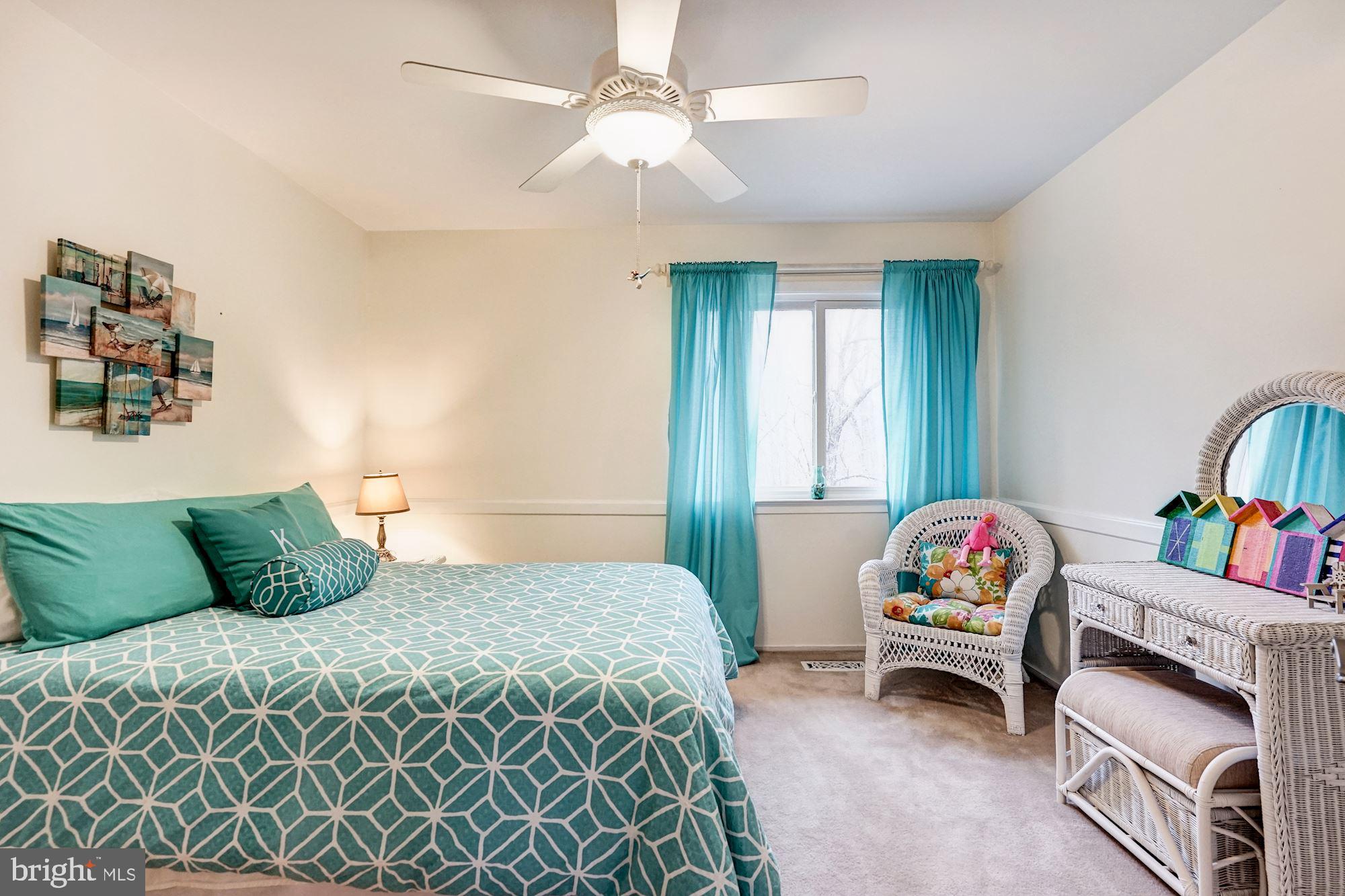 8552 Gwynedd Way Springfield, VA 22153 - Photo 32 of 37 Upper Level Junior Bed #2