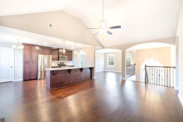 $2,800 | 3621 Old Highway 48, Clarksville, TN 37040