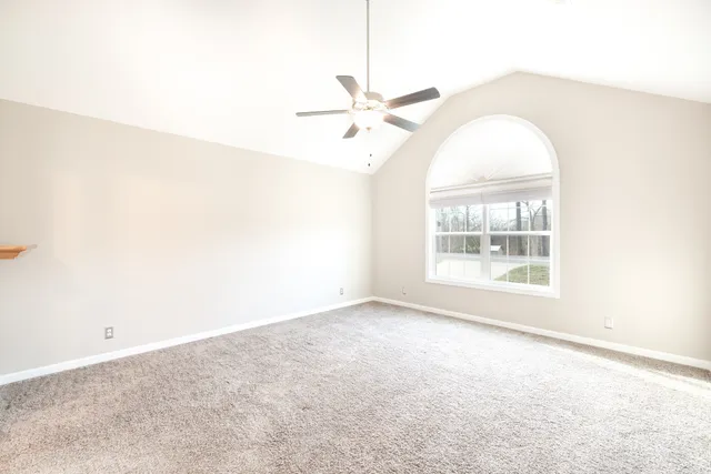 $2,800 | 3621 Old Highway 48, Clarksville, TN 37040