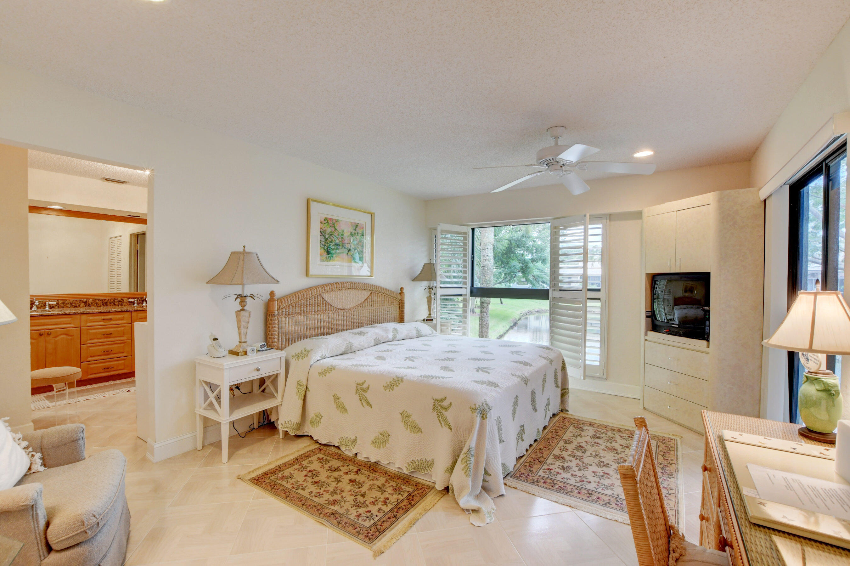 7759 Lakeside Boulevard, Unit 806 Boca Raton, FL 33434 - Photo 21 of 95 Master bedroom