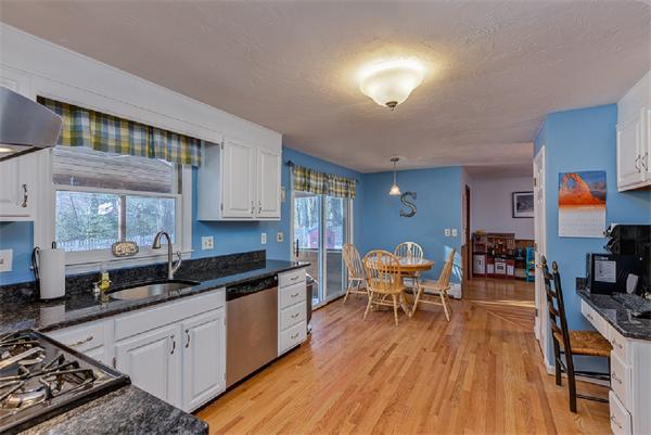 14 Valentine Road Hopkinton, MA 01748 - Photo 3 of 28 Gallery Image 3