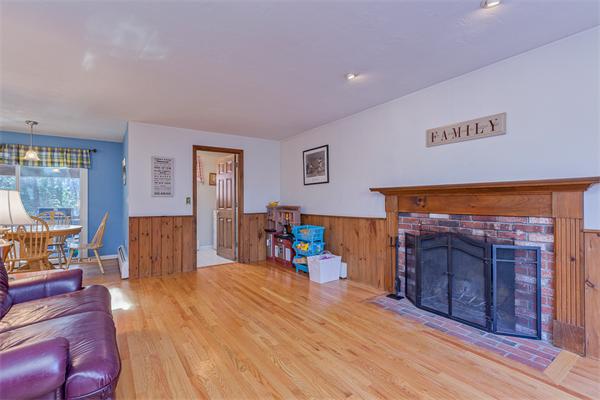 14 Valentine Road Hopkinton, MA 01748 - Photo 9 of 28 Gallery Image 9