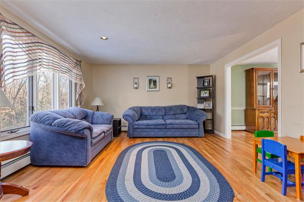 14 Valentine Road Hopkinton, MA 01748 - Photo 10 of 28 Gallery Image 10