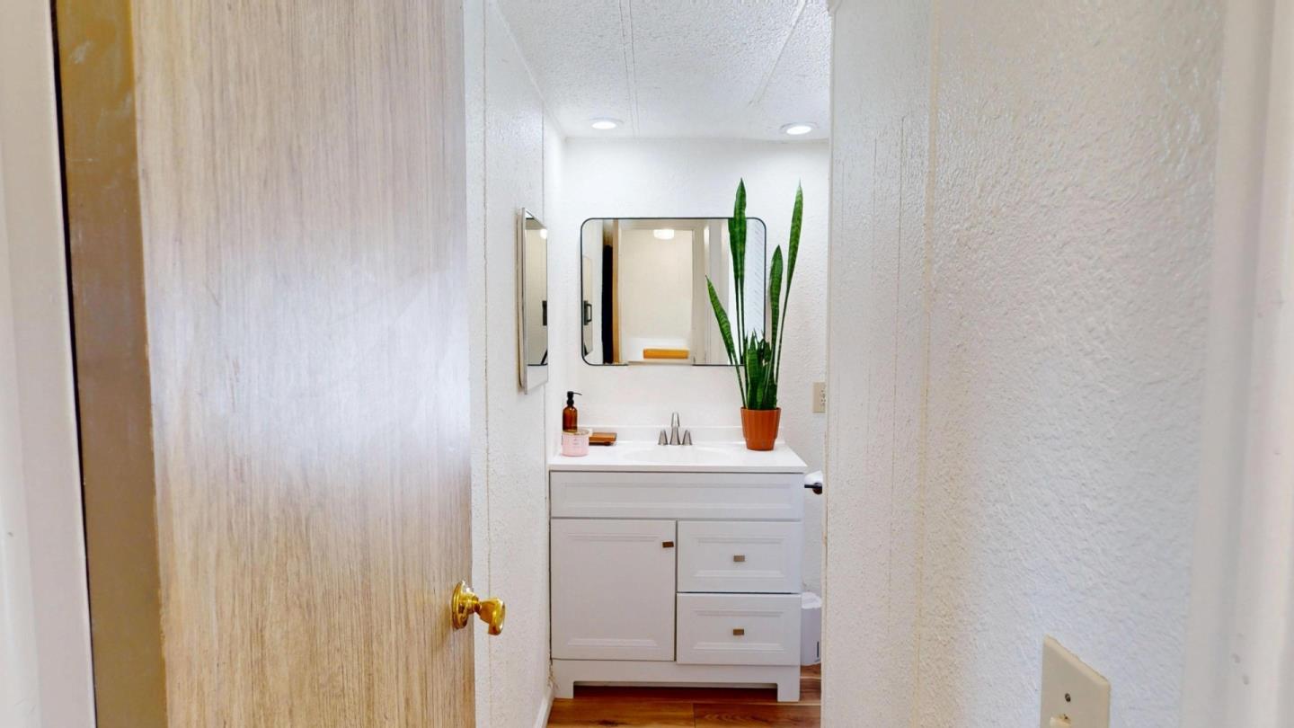 17779 Vierra Canyon Road, Unit 8 Salinas, CA 93907 - Photo 13 of 20