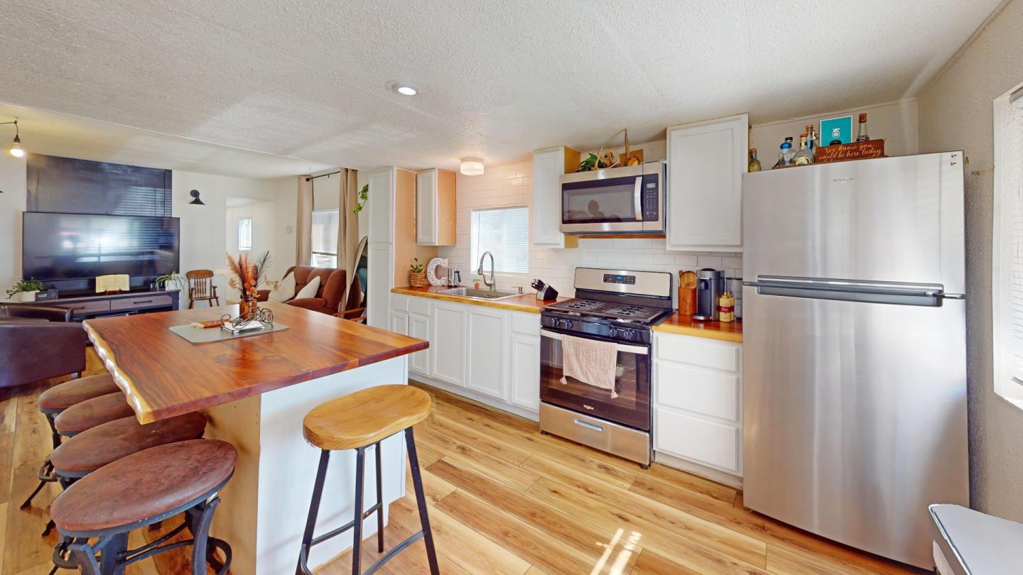 17779 Vierra Canyon Road, Unit 8 Salinas, CA 93907 - Photo 9 of 20