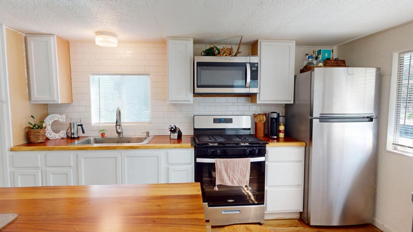 17779 Vierra Canyon Road, Unit 8 Salinas, CA 93907 - Photo 10 of 20