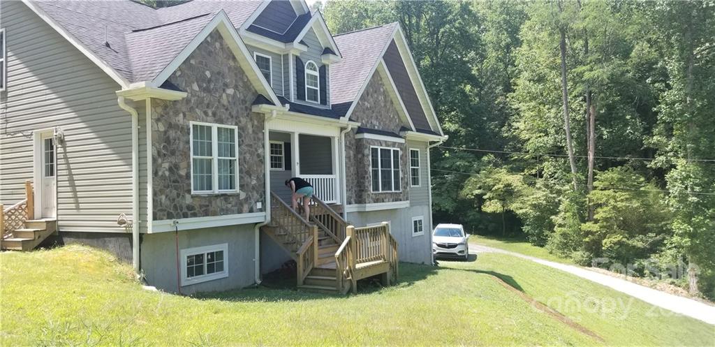 449 Shook Road Bryson City, NC 28713 - Photo 3 of 29 Gallery Image 3