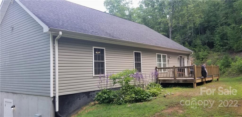 449 Shook Road Bryson City, NC 28713 - Photo 6 of 29 Gallery Image 6