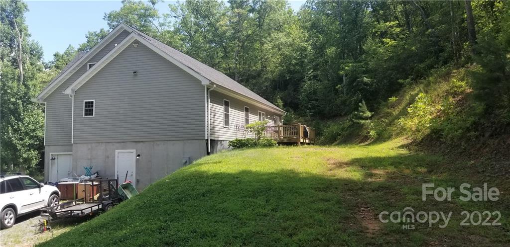 449 Shook Road Bryson City, NC 28713 - Photo 8 of 29 Gallery Image 8