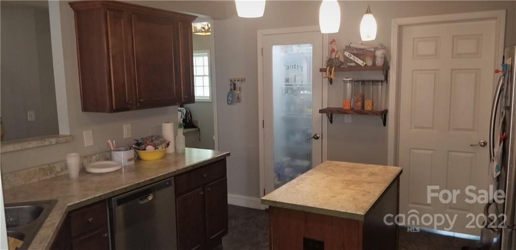 449 Shook Road Bryson City, NC 28713 - Photo 10 of 29 Gallery Image 10
