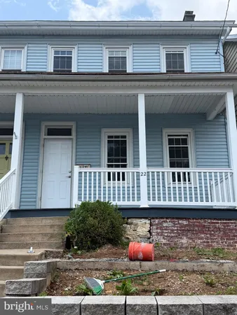 $289,000 | 22 West Fulton Street, Ephrata, PA 17522