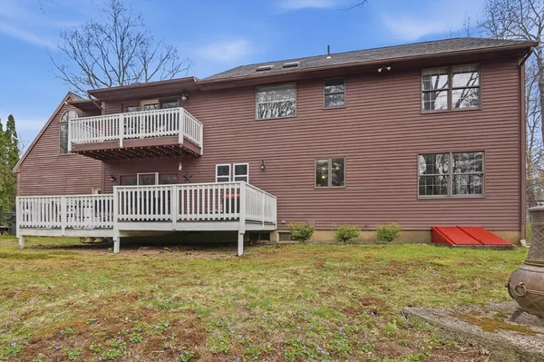 $600,000 | 26 Woodside Circle, Sturbridge, MA 01566