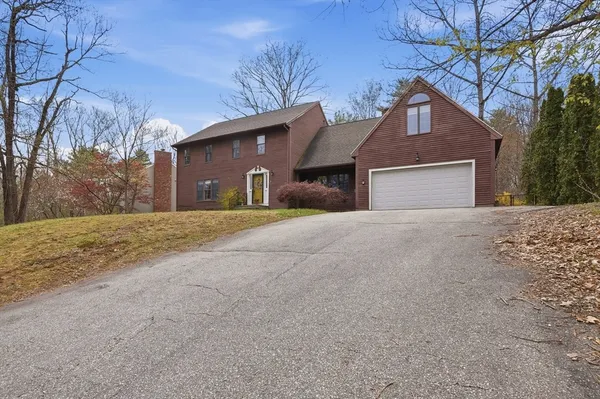 $600,000 | 26 Woodside Circle, Sturbridge, MA 01566