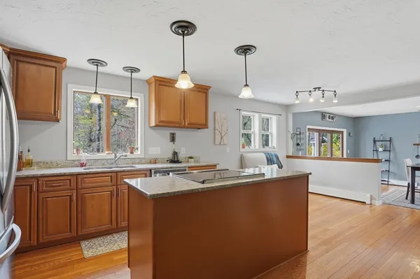 $600,000 | 26 Woodside Circle, Sturbridge, MA 01566