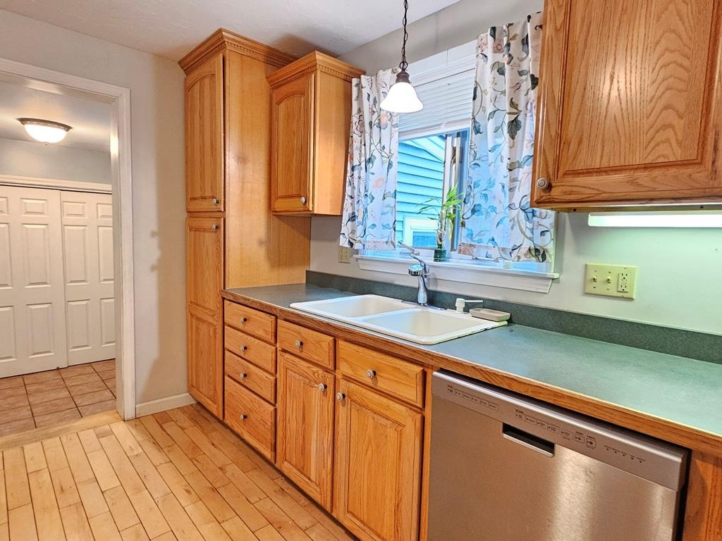 34 Andover Street Keene, NH 03431 - Photo 22 of 51