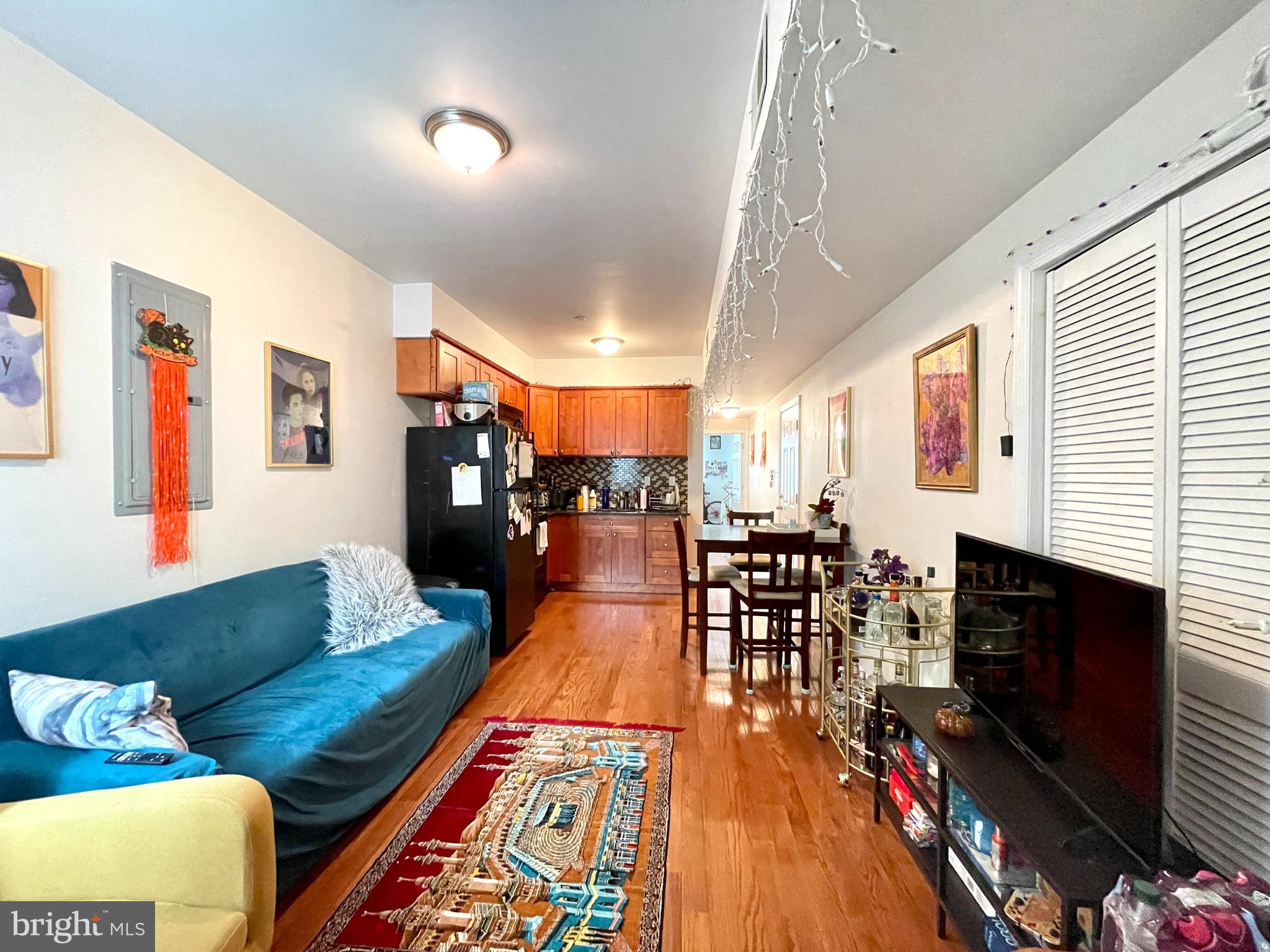1131 Green Street, Unit 2 Philadelphia, PA 19123 - Photo 7 of 18