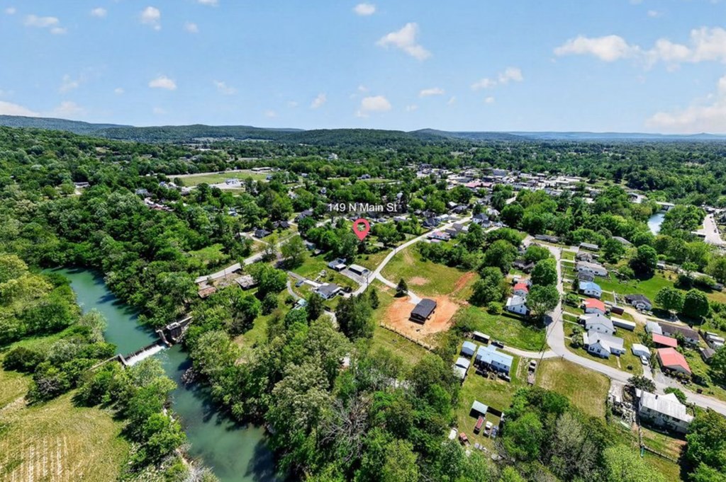 149 North Main Street Sparta, TN 38583 - Photo 4 of 14 an aerial view of multiple house with yard