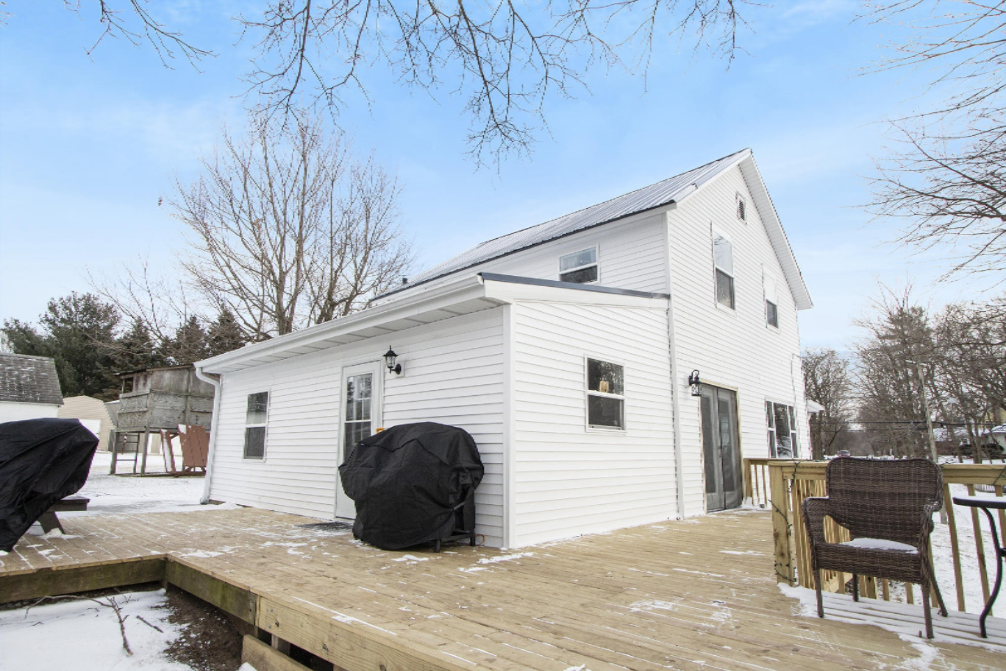 405 Rynearson Street Buchanan, MI 49107 - Photo 21 of 26 IMG_9858