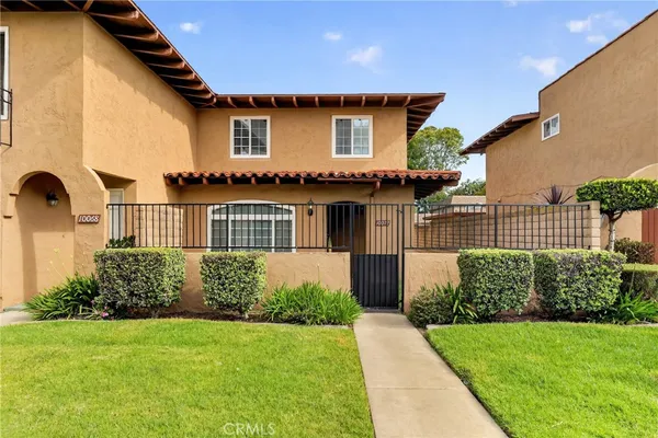 $798,000 | 10072 Meadowlark Avenue, Fountain Valley, CA 92708