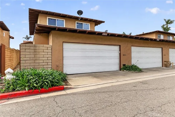 $798,000 | 10072 Meadowlark Avenue, Fountain Valley, CA 92708