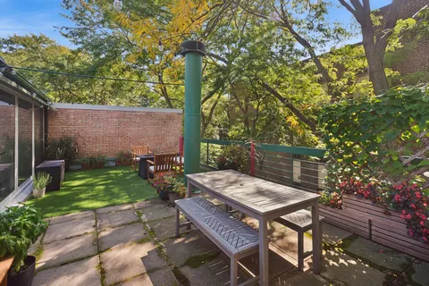 $529,000 | 840 Michigan Avenue, Unit 22, Evanston, IL 60202