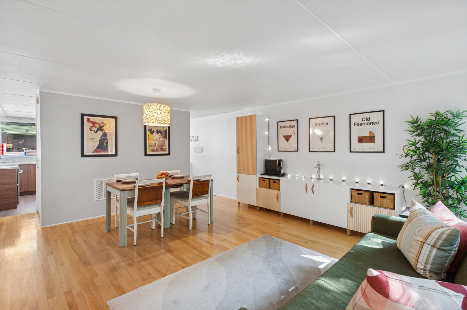 840 Michigan Avenue, Unit 22 Evanston, IL 60202 - Photo 4 of 25