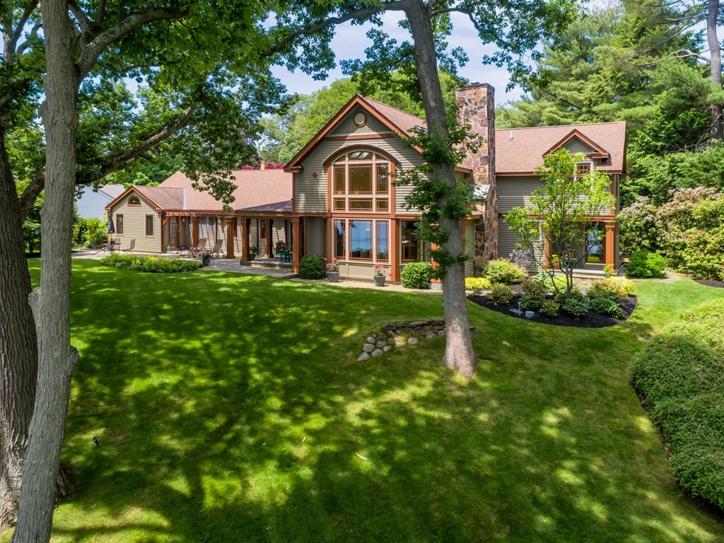 120 Locksley Road Lynnfield, MA 01940 - Photo 1 of 26 Gallery Image 1