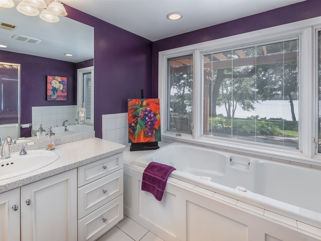 120 Locksley Road Lynnfield, MA 01940 - Photo 13 of 26 Gallery Image 13