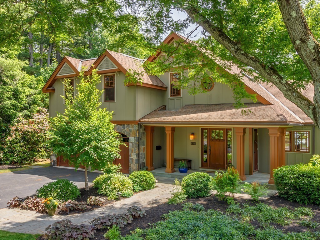120 Locksley Road Lynnfield, MA 01940 - Photo 2 of 26 Gallery Image 2
