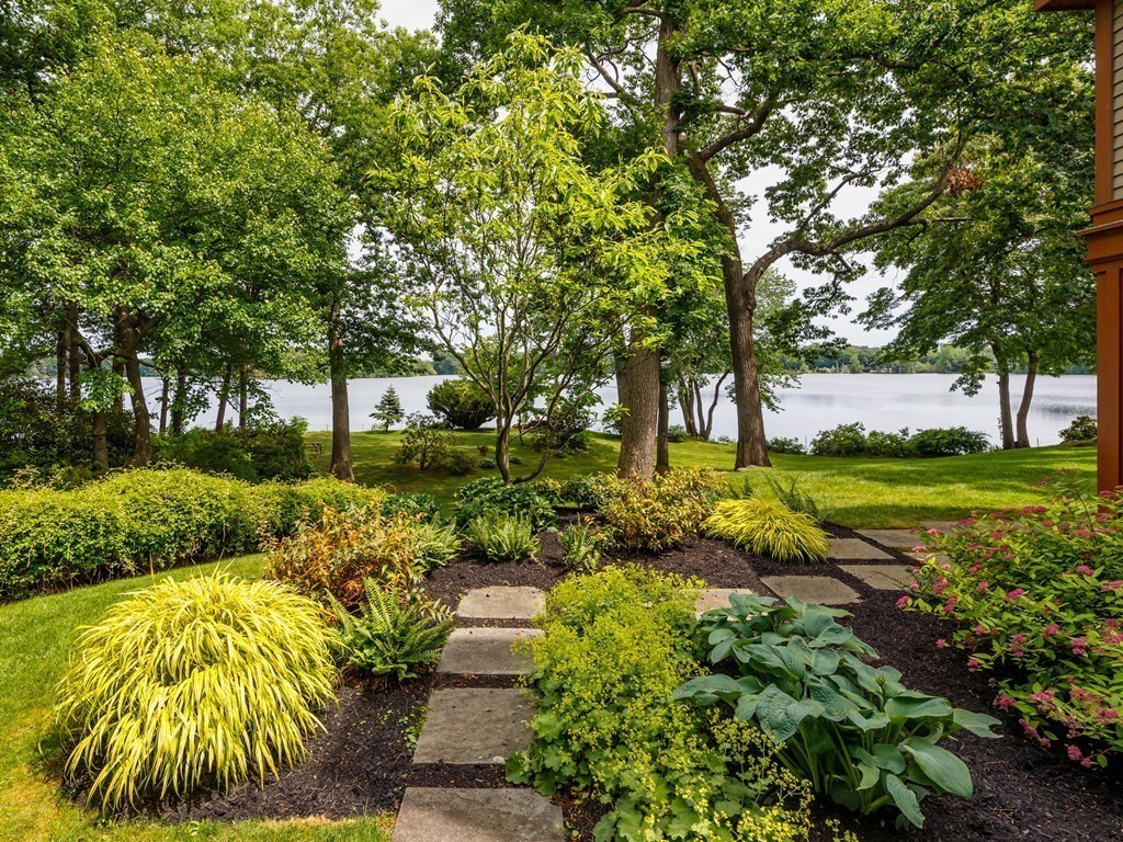 120 Locksley Road Lynnfield, MA 01940 - Photo 21 of 26 Gallery Image 21