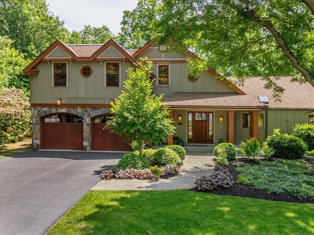 120 Locksley Road Lynnfield, MA 01940 - Photo 4 of 26 Gallery Image 4