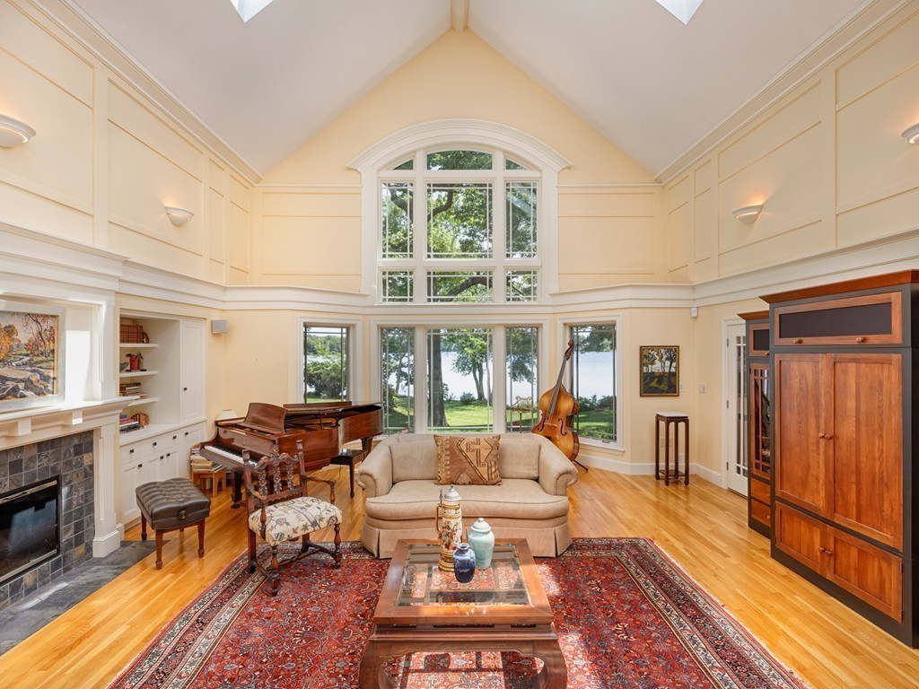120 Locksley Road Lynnfield, MA 01940 - Photo 6 of 26 Gallery Image 6