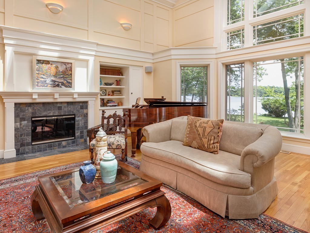 120 Locksley Road Lynnfield, MA 01940 - Photo 7 of 26 Gallery Image 7
