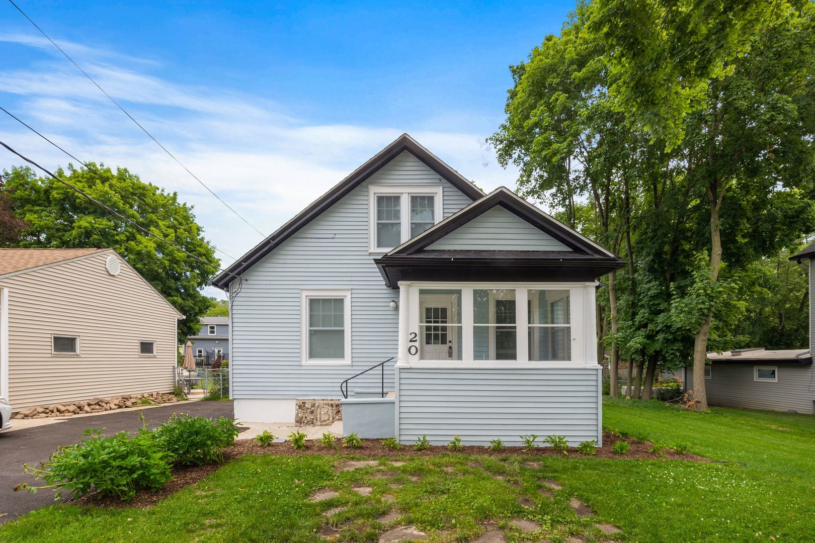 20 Center Street Algonquin, IL 60102 - Photo 2 of 32