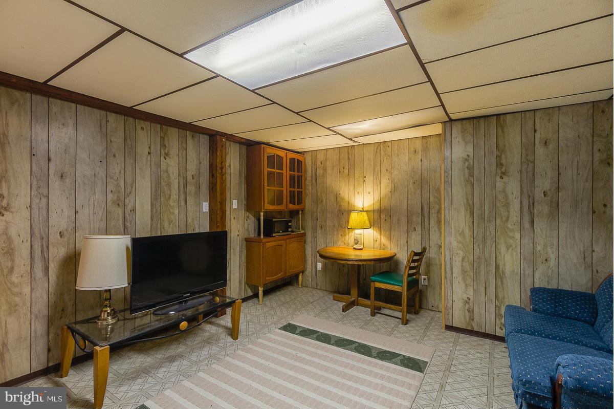 1946 Cedar Road Pasadena, MD 21122 - Photo 22 of 27 Basement