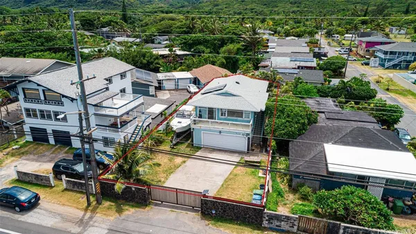 $1,250,000 | 53-898 Kamehameha Highway, Hauula, HI 96717