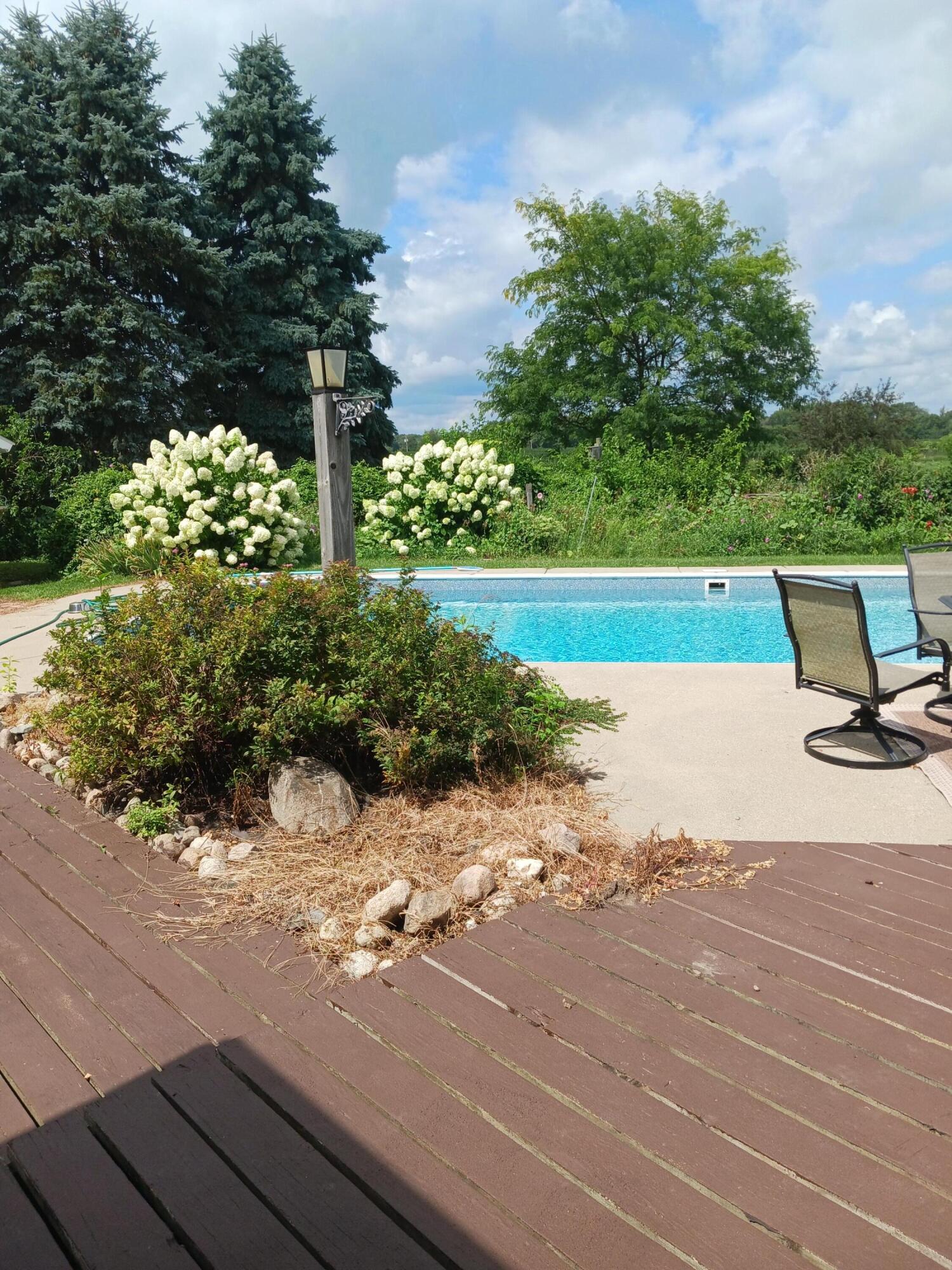 13232 Dickinson Road Constantine, MI 49042 - Photo 20 of 25 20230826_135152