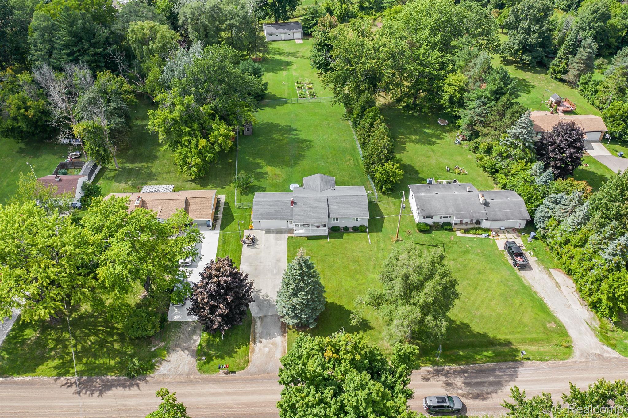 11124 Main Road Fenton, MI 48430 - Photo 36 of 43 Gallery Image 36