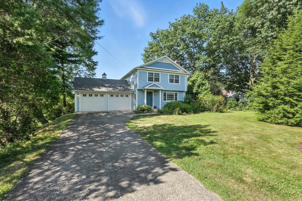 124 Pomeroy Lane Amherst, MA 01002 - Photo 2 of 32 Gallery Image 2