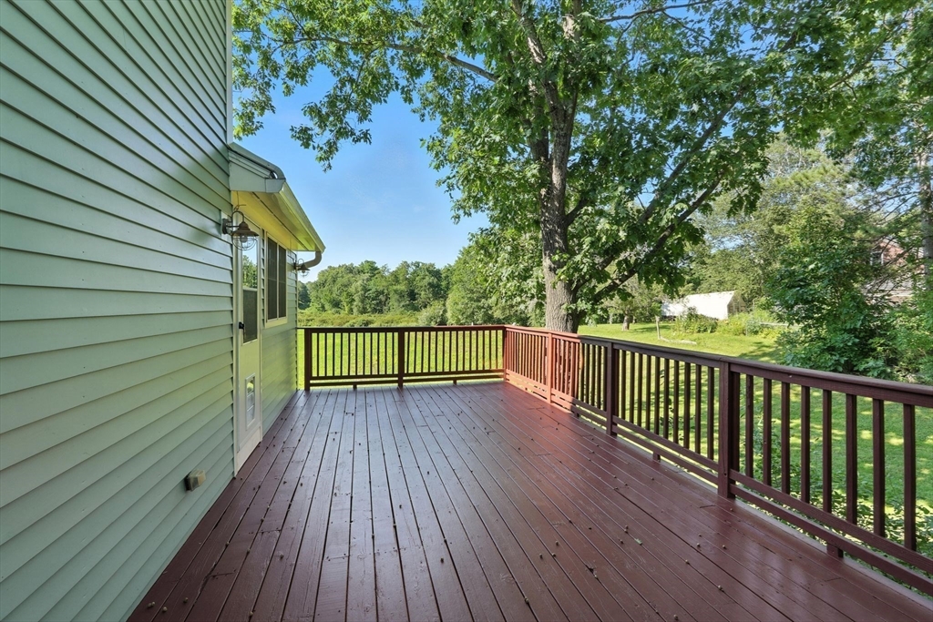124 Pomeroy Lane Amherst, MA 01002 - Photo 24 of 32 Gallery Image 24