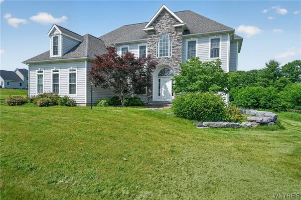 $885,000 | 44 Pheasant Way, Lansing, NY 14850