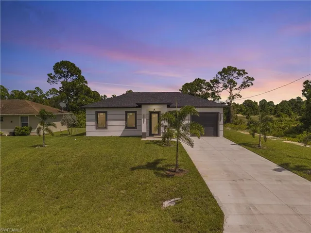 $274,000 | 639 Montclair Avenue South, Lehigh Acres, FL 33974