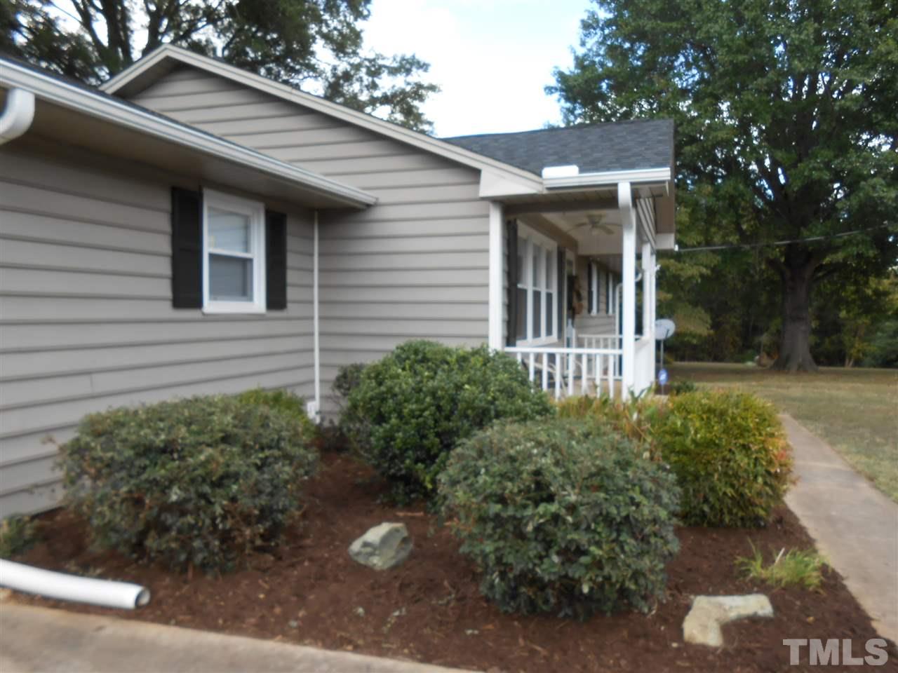 1703 Rendall Street Burlington, NC 27215 - Photo 2 of 24 Gallery Image 2