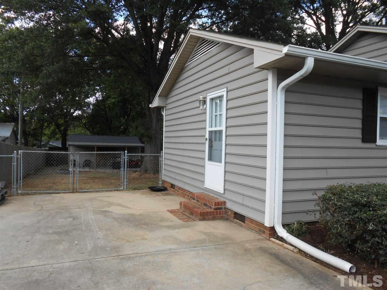 1703 Rendall Street Burlington, NC 27215 - Photo 3 of 24 Gallery Image 3