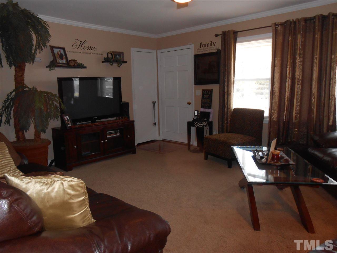 1703 Rendall Street Burlington, NC 27215 - Photo 5 of 24 Gallery Image 5
