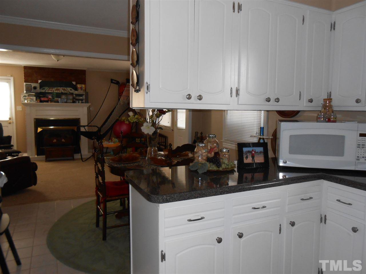 1703 Rendall Street Burlington, NC 27215 - Photo 7 of 24 Gallery Image 7