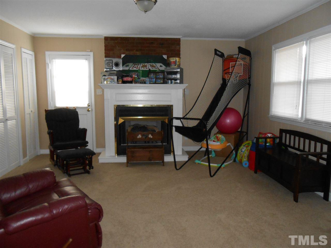 1703 Rendall Street Burlington, NC 27215 - Photo 10 of 24 Gallery Image 10