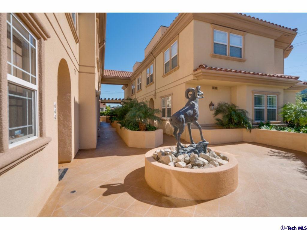 3770 Ramsdell Avenue, Unit 101 Glendale, CA 91214 - Photo 1 of 18 Primary Photo